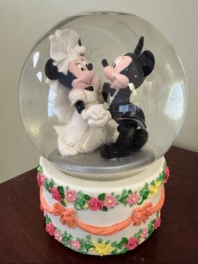 Vintage 1996 Mickey & Minnie Mouse Wedding Musical Snow Globe - Collectible